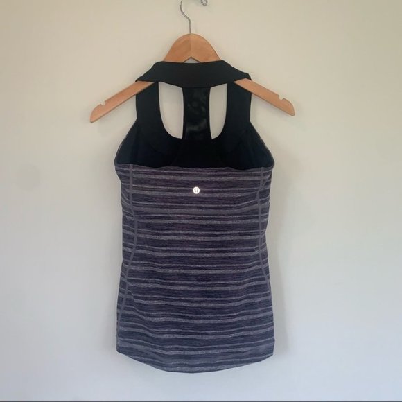 Lululemon Scoop  Neck Tank Top Size 6 US Black Stripes Galore Built-in Shelf Bra - Picture 5 of 8